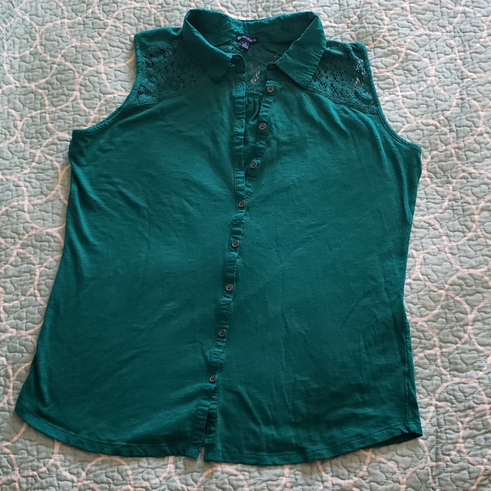 Shirt size L